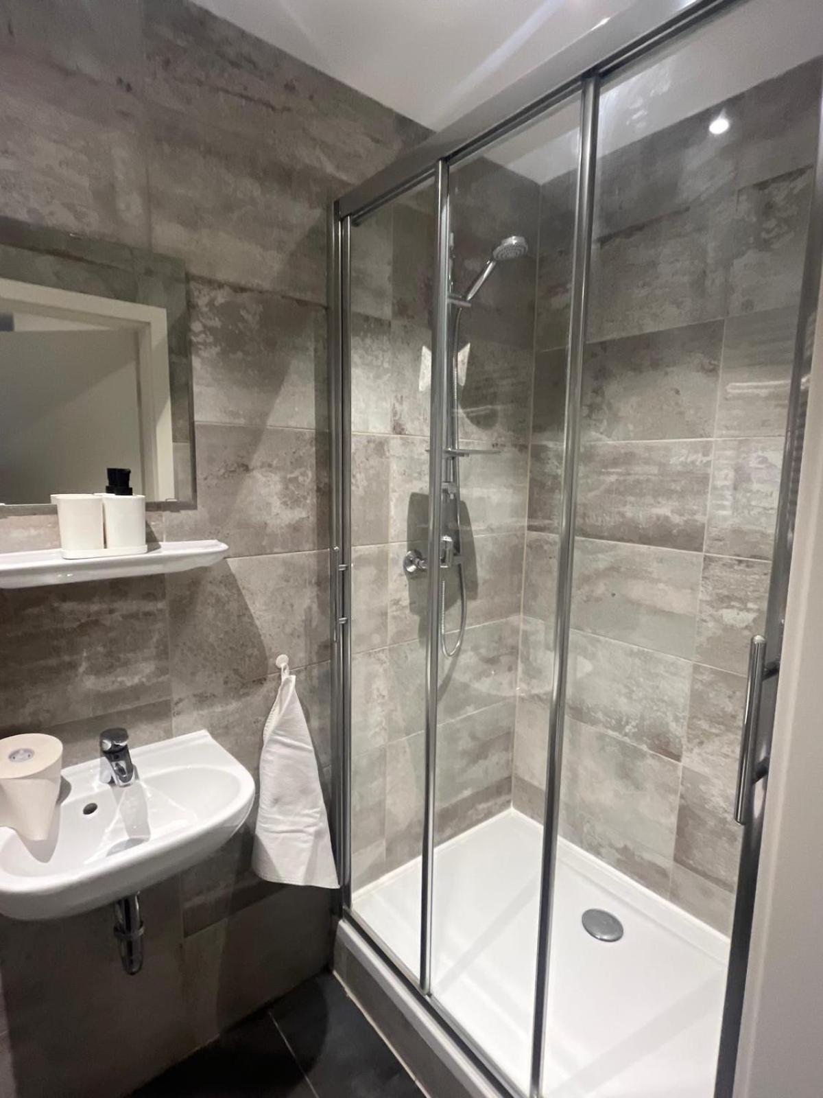 Hotel La Station Luksemburg Zewnętrze zdjęcie
